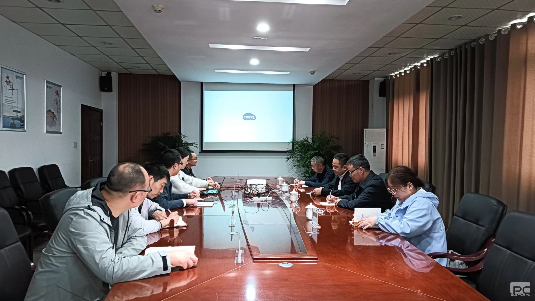 �½��ؿ�ֵ�һ���ʴ���쵼ݰ���Ĵ���ұ���Ƽ����޹�˾������̸