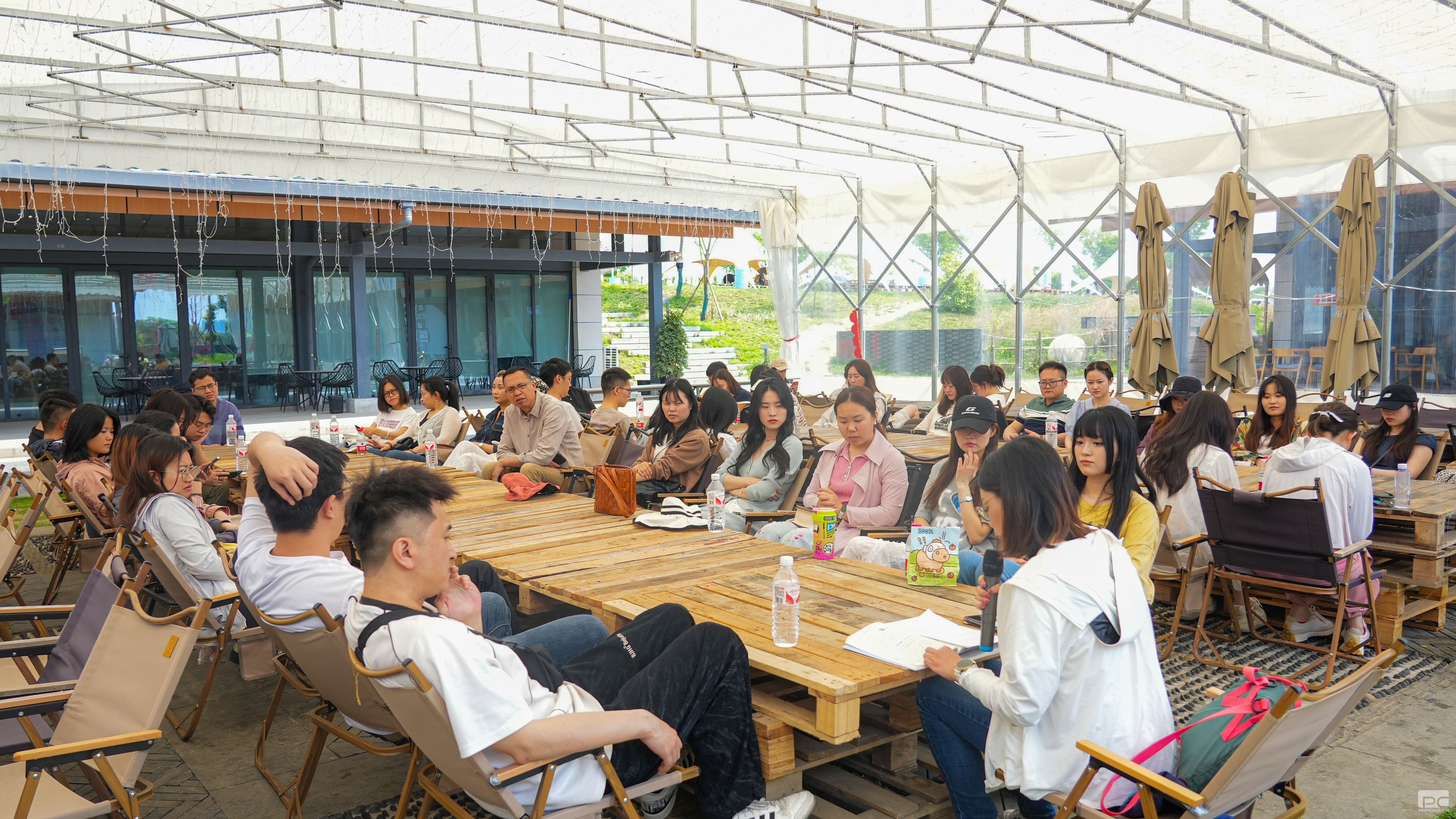 �۲��á�(�й���)���޹�˾����