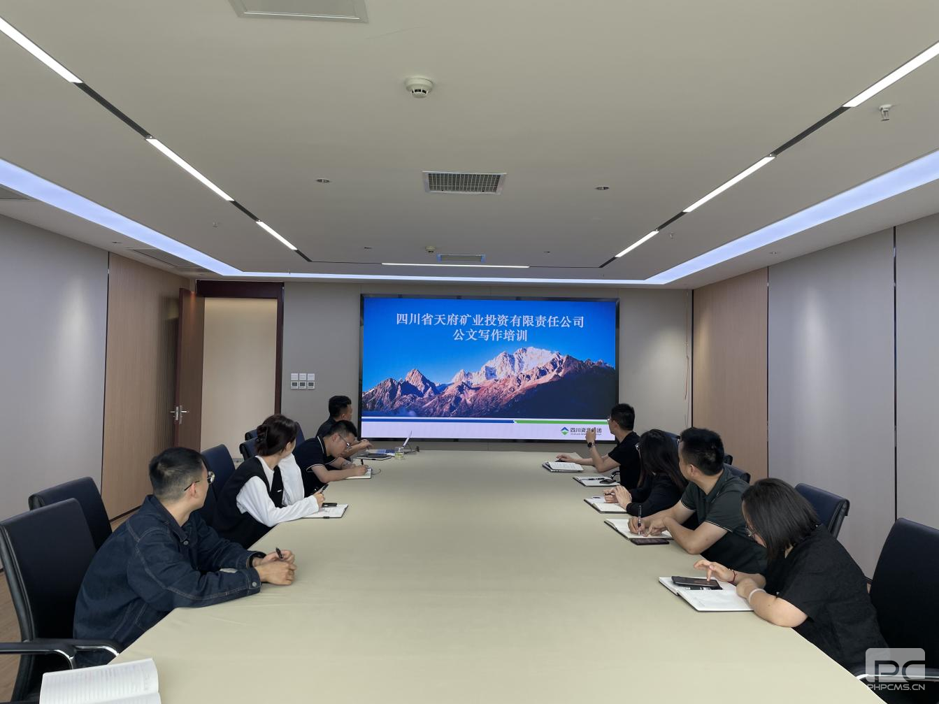 �츮��Ͷ��֯��չ���д����ѵ