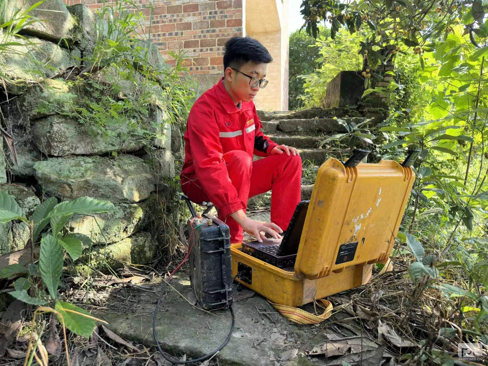 �۲��á�(�й���)���޹�˾����