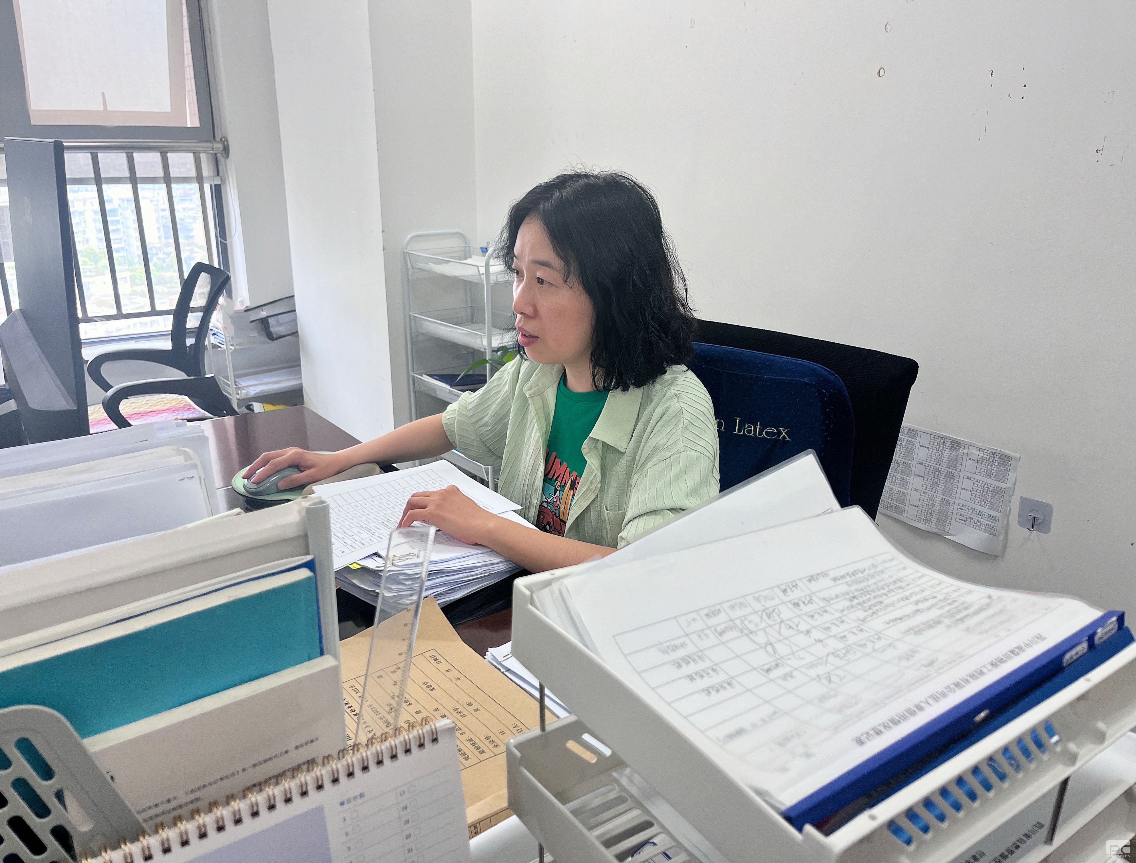 �۲��á�(�й���)���޹�˾����