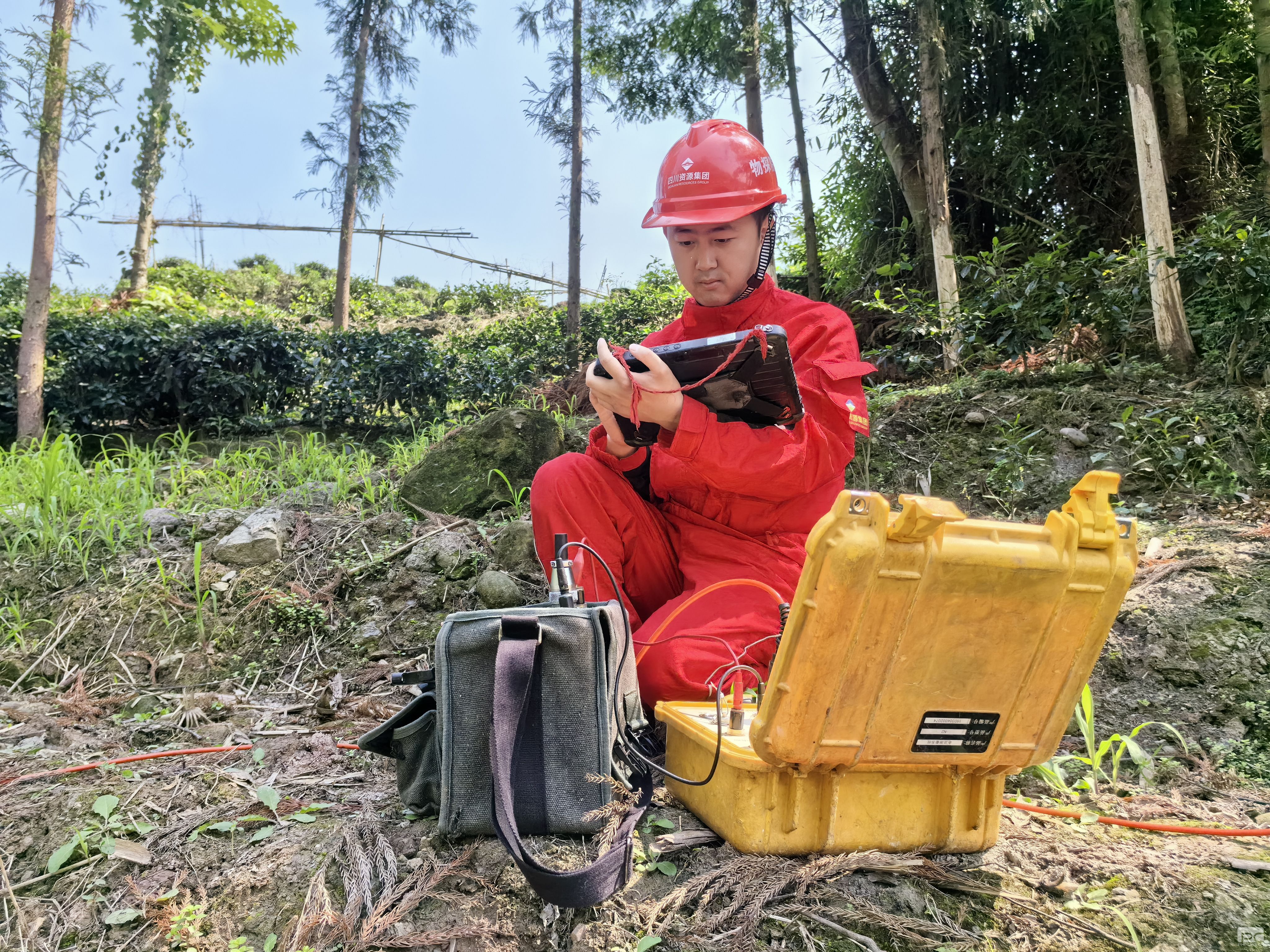 �۲��á�(�й���)���޹�˾����