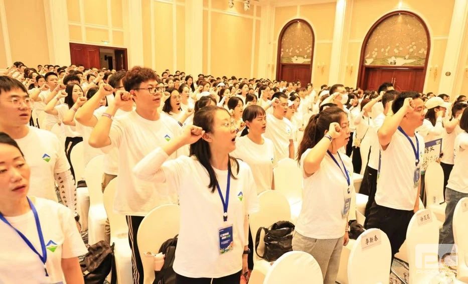 �۲��á�(�й���)���޹�˾����