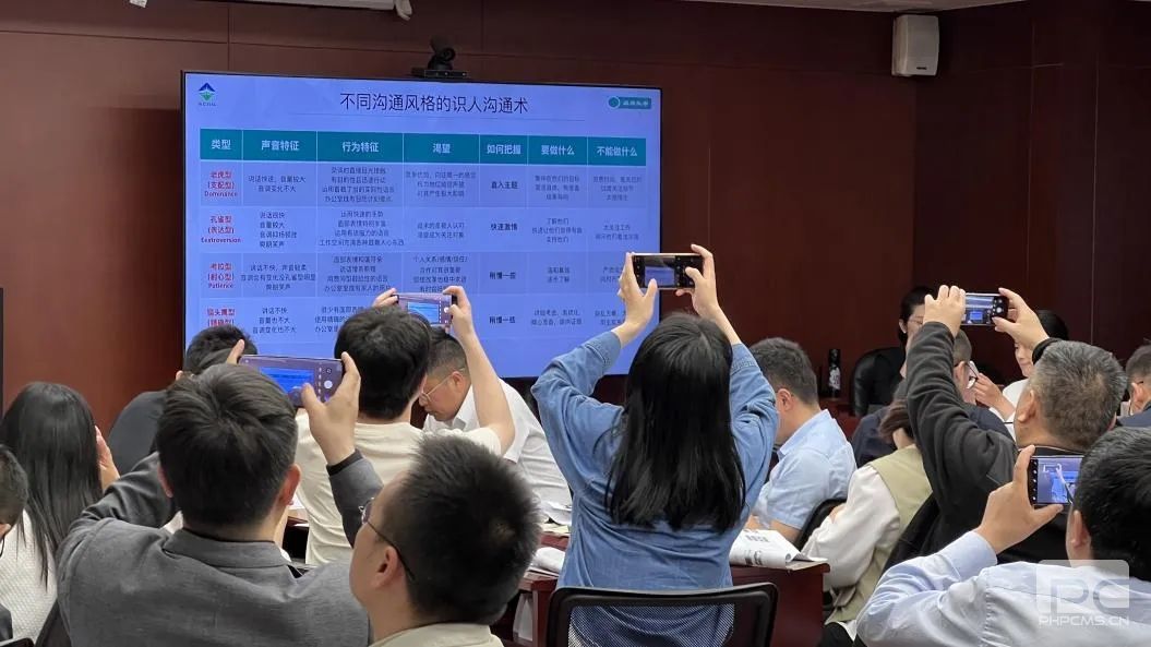 �۲��á�(�й���)���޹�˾����