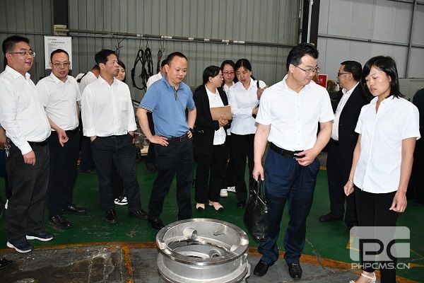 �۲��á�(�й���)���޹�˾����