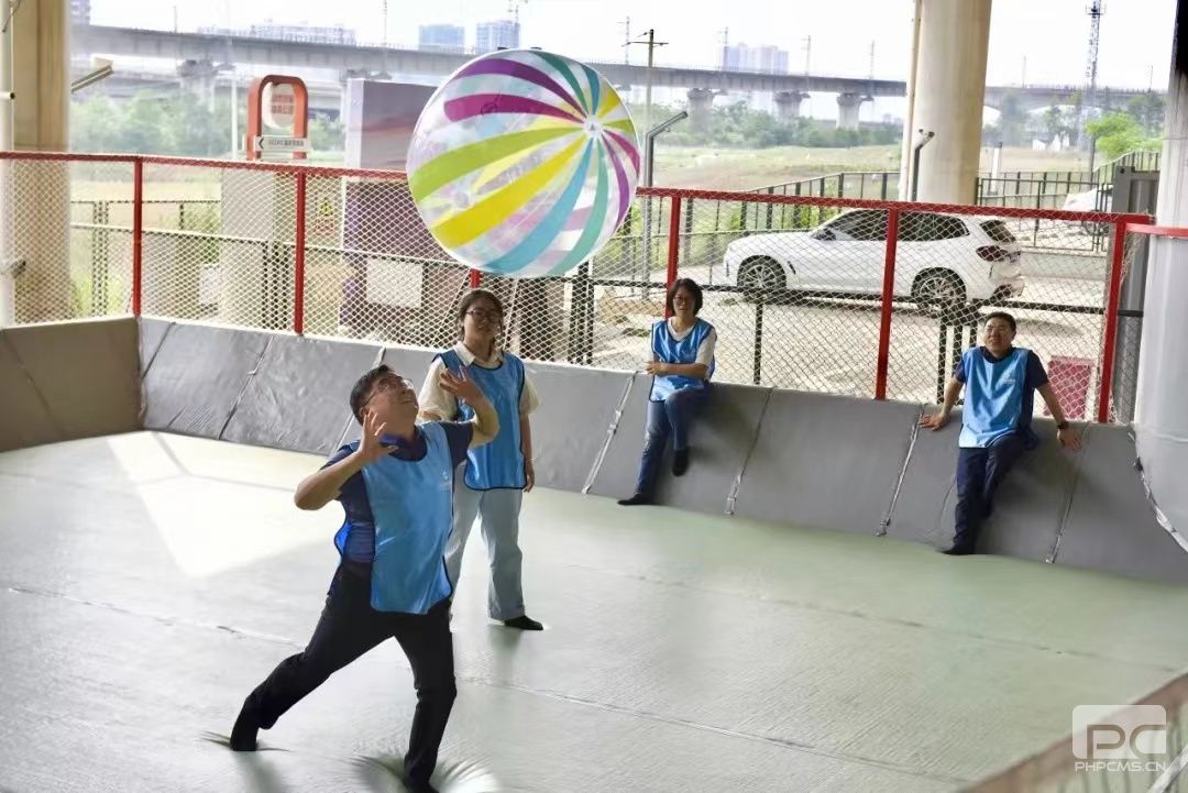 �۲��á�(�й���)���޹�˾����