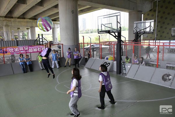 �۲��á�(�й���)���޹�˾����