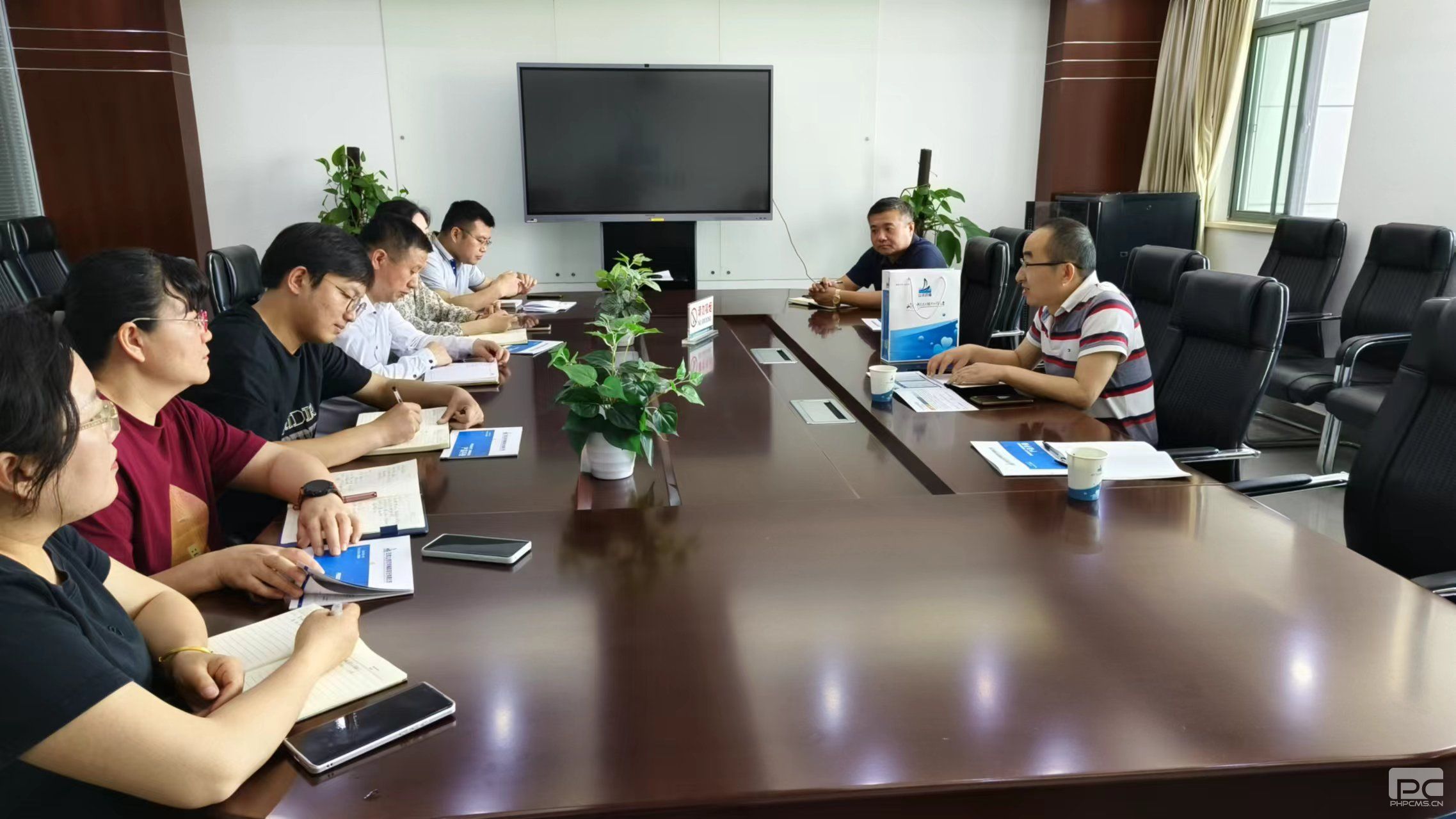 �۲��á�(�й���)���޹�˾����