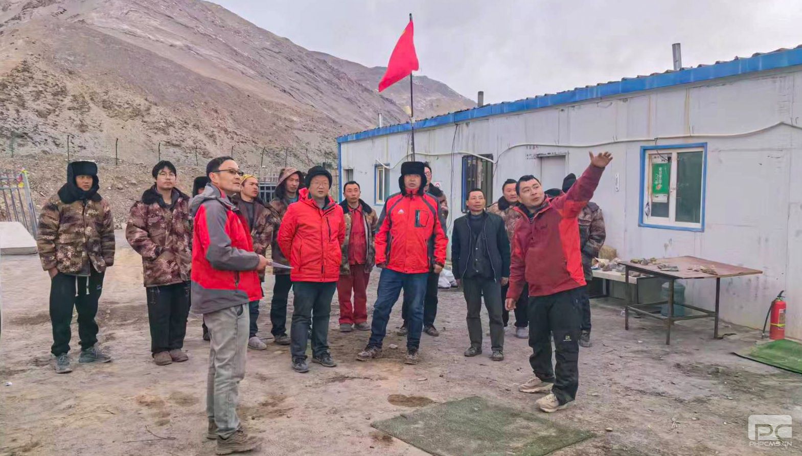 �������½�ĳ�����Ŀ��չ��ԭȱ��ר������Ӧ������