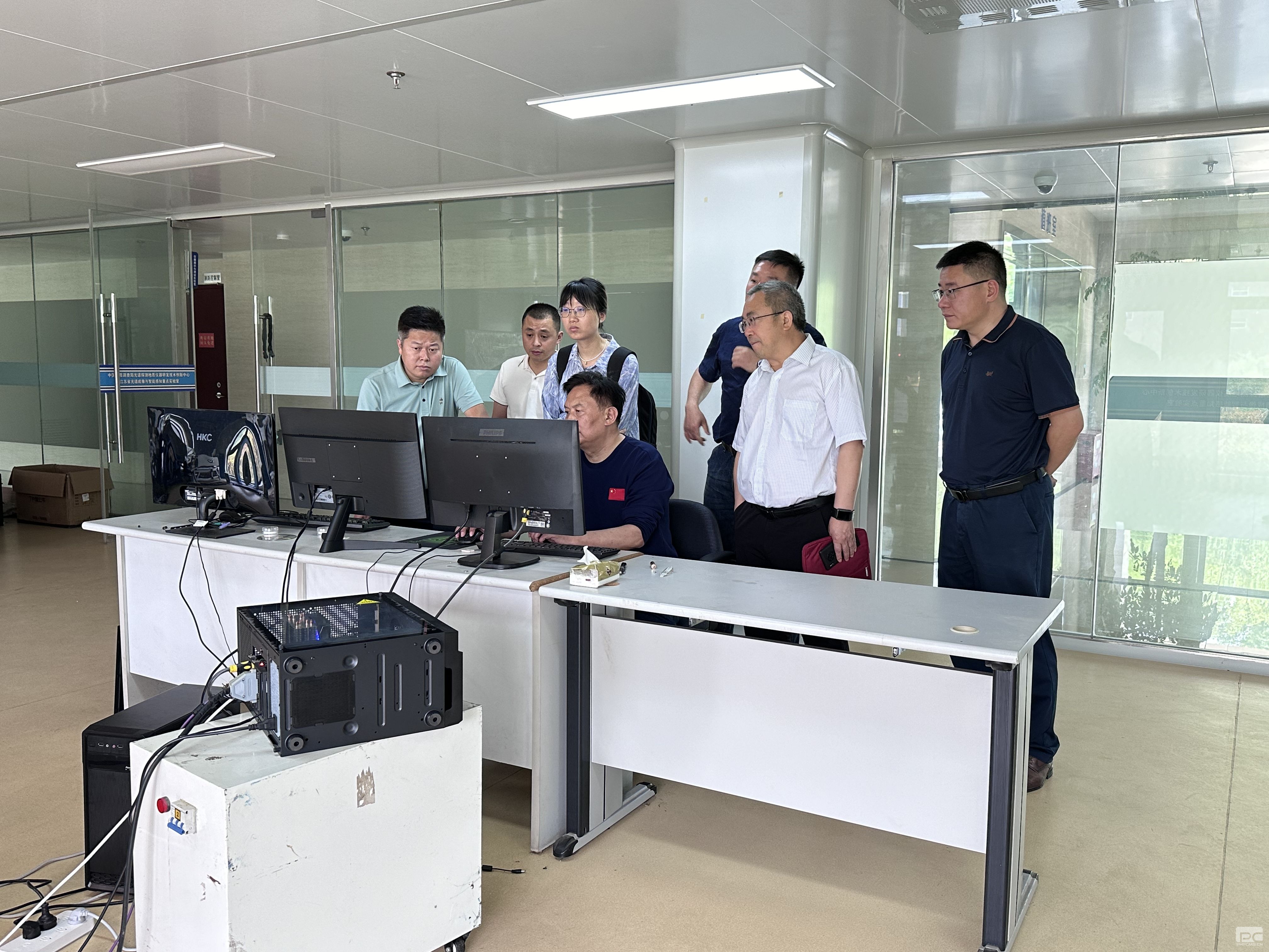 �۲��á�(�й���)���޹�˾����