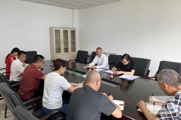 �۲��á�(�й���)���޹�˾����