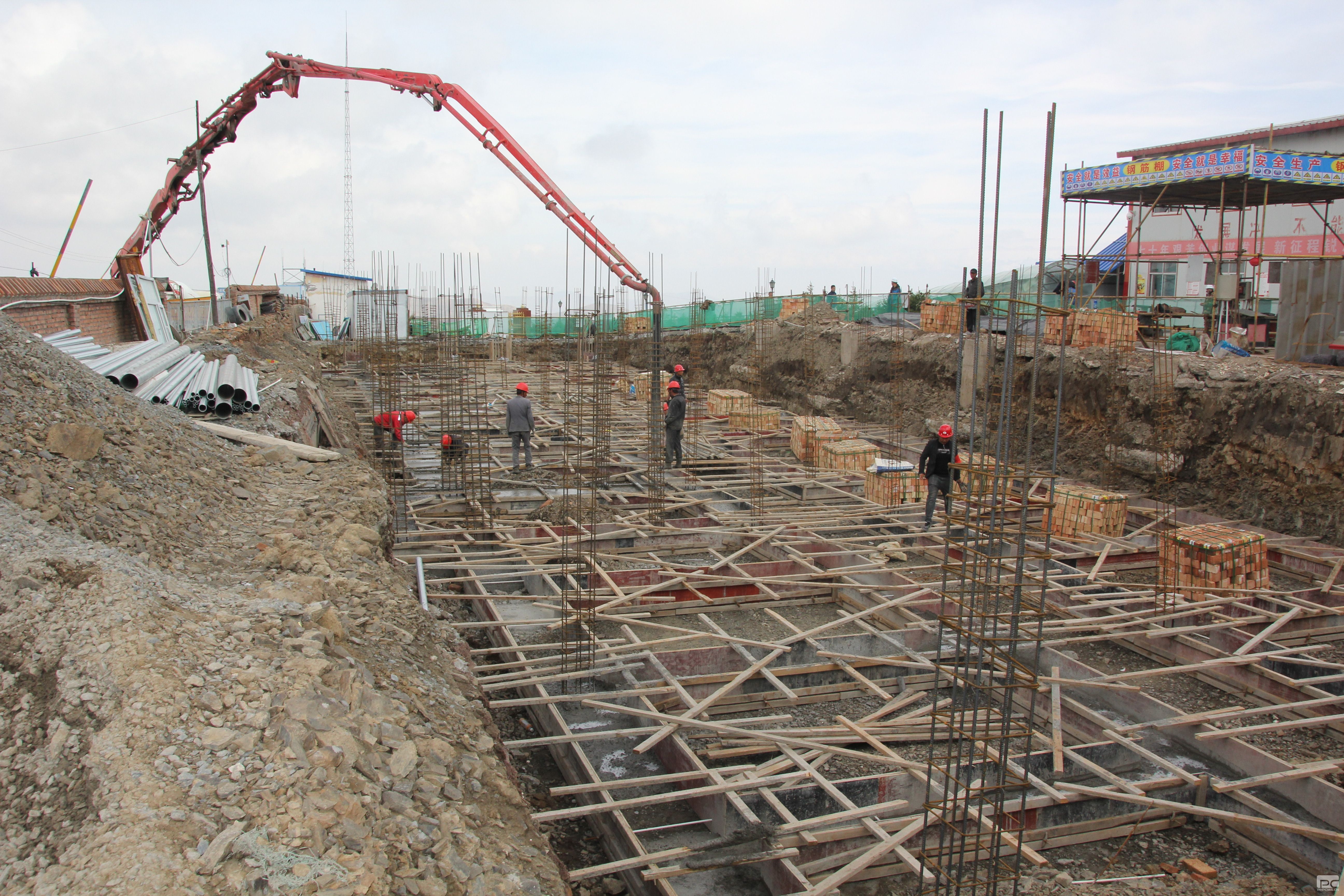 �۲��á�(�й���)���޹�˾����