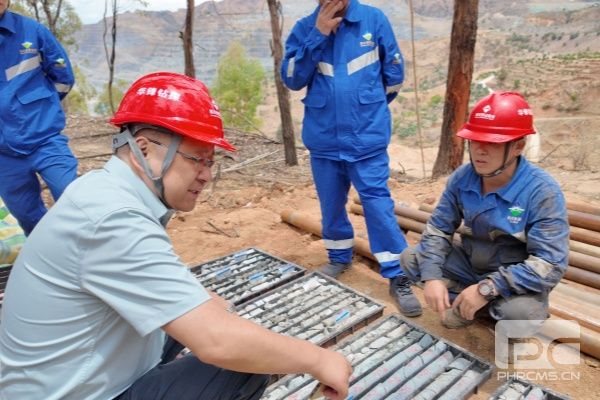 �۲��á�(�й���)���޹�˾����