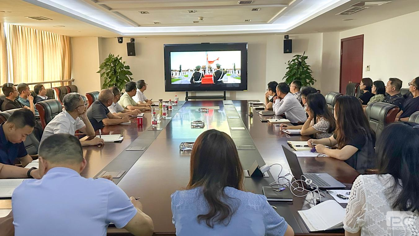 ������Ժ��չ�����������ҷ硱������������˶�