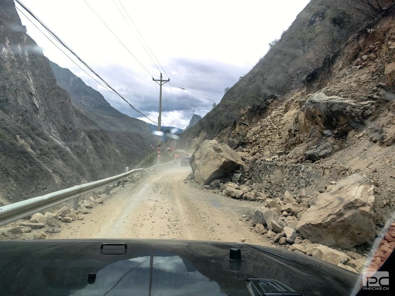 �۲��á�(�й���)���޹�˾����