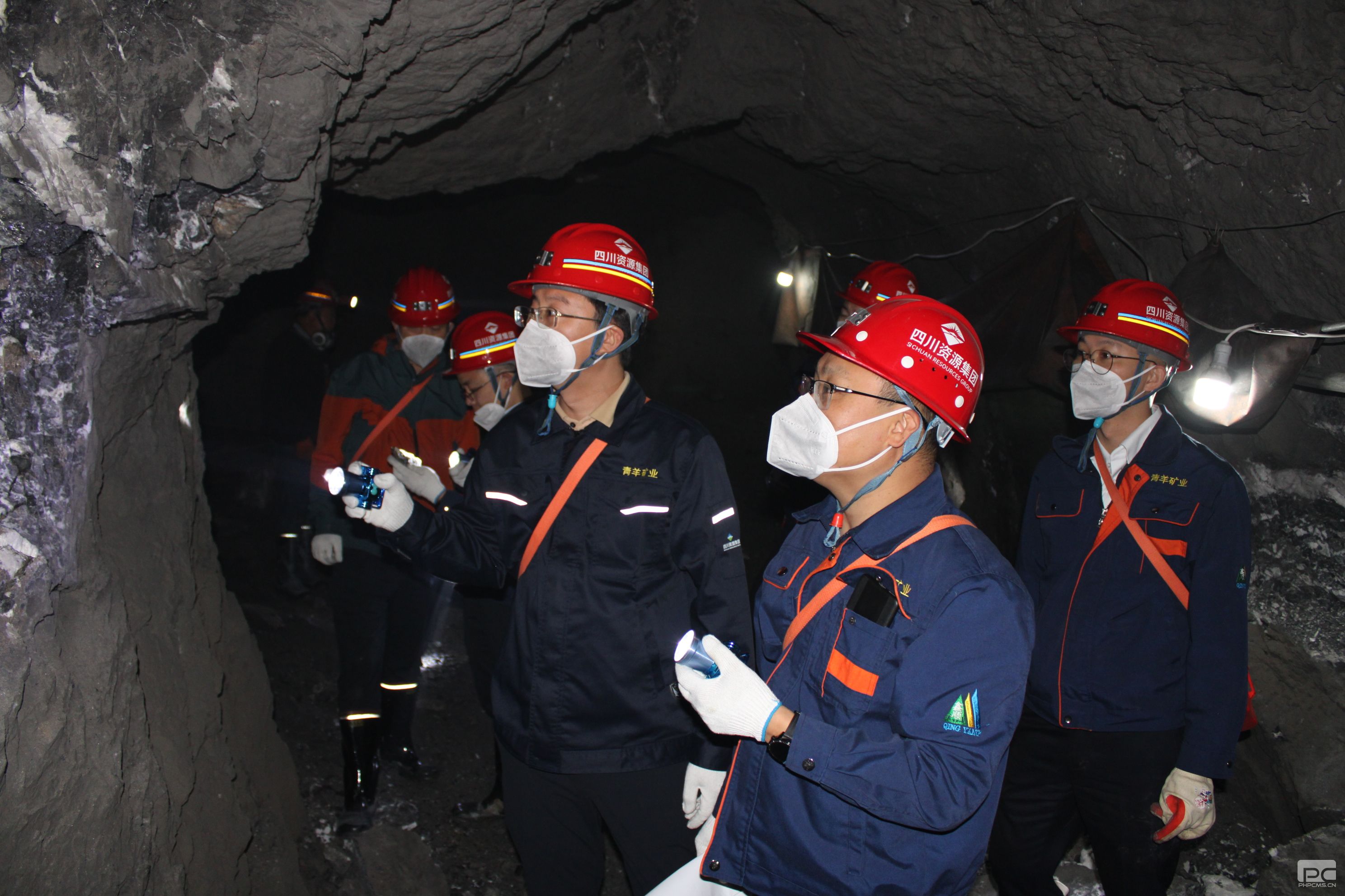 �۲��á�(�й���)���޹�˾����