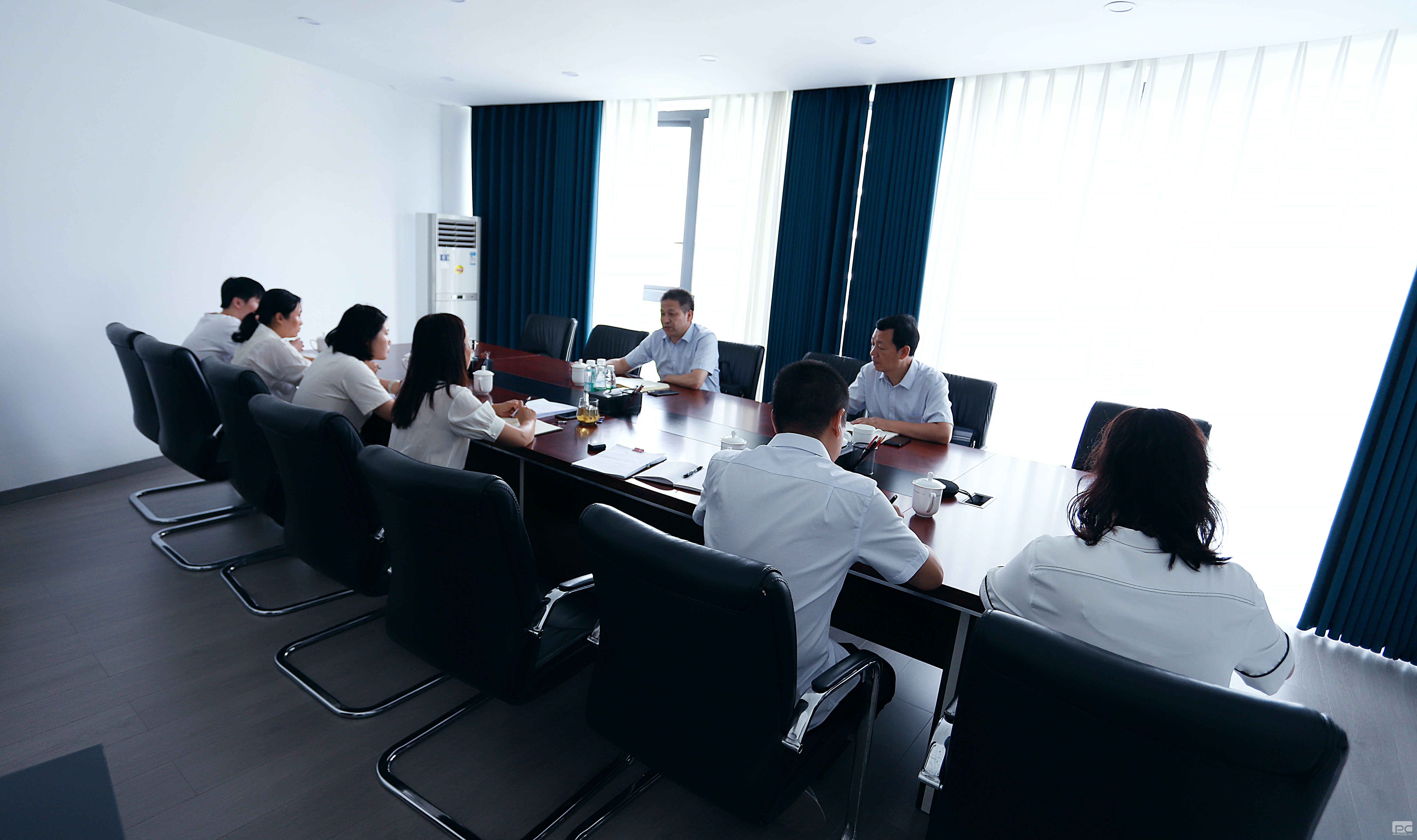 �۲��á�(�й���)���޹�˾����