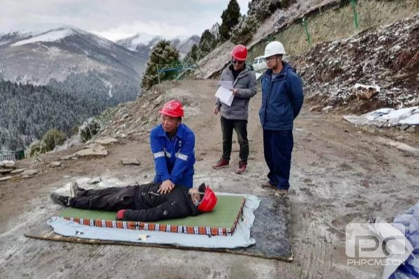 �۲��á�(�й���)���޹�˾����