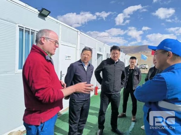 �۲��á�(�й���)���޹�˾����