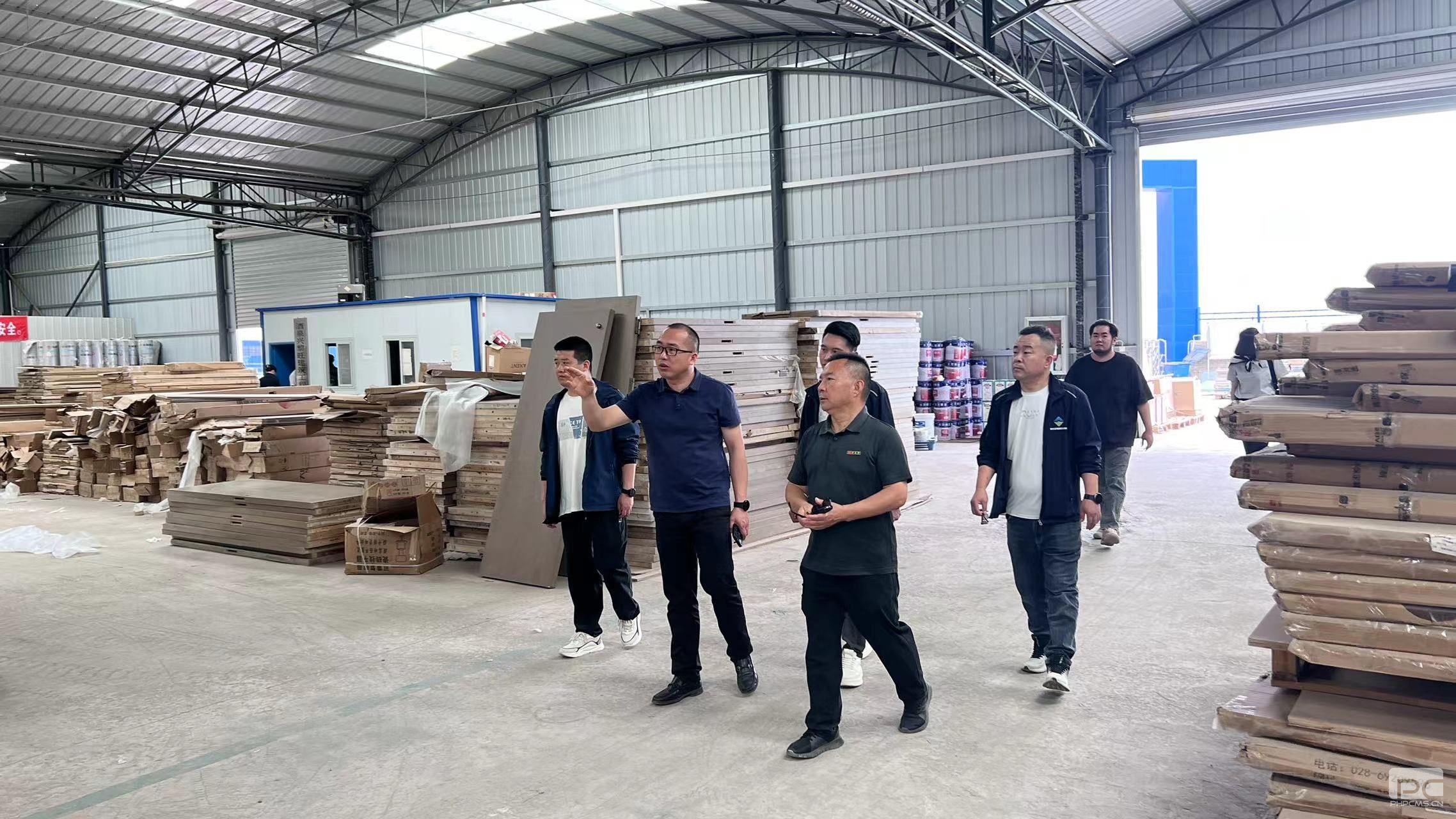 �۲��á�(�й���)���޹�˾����