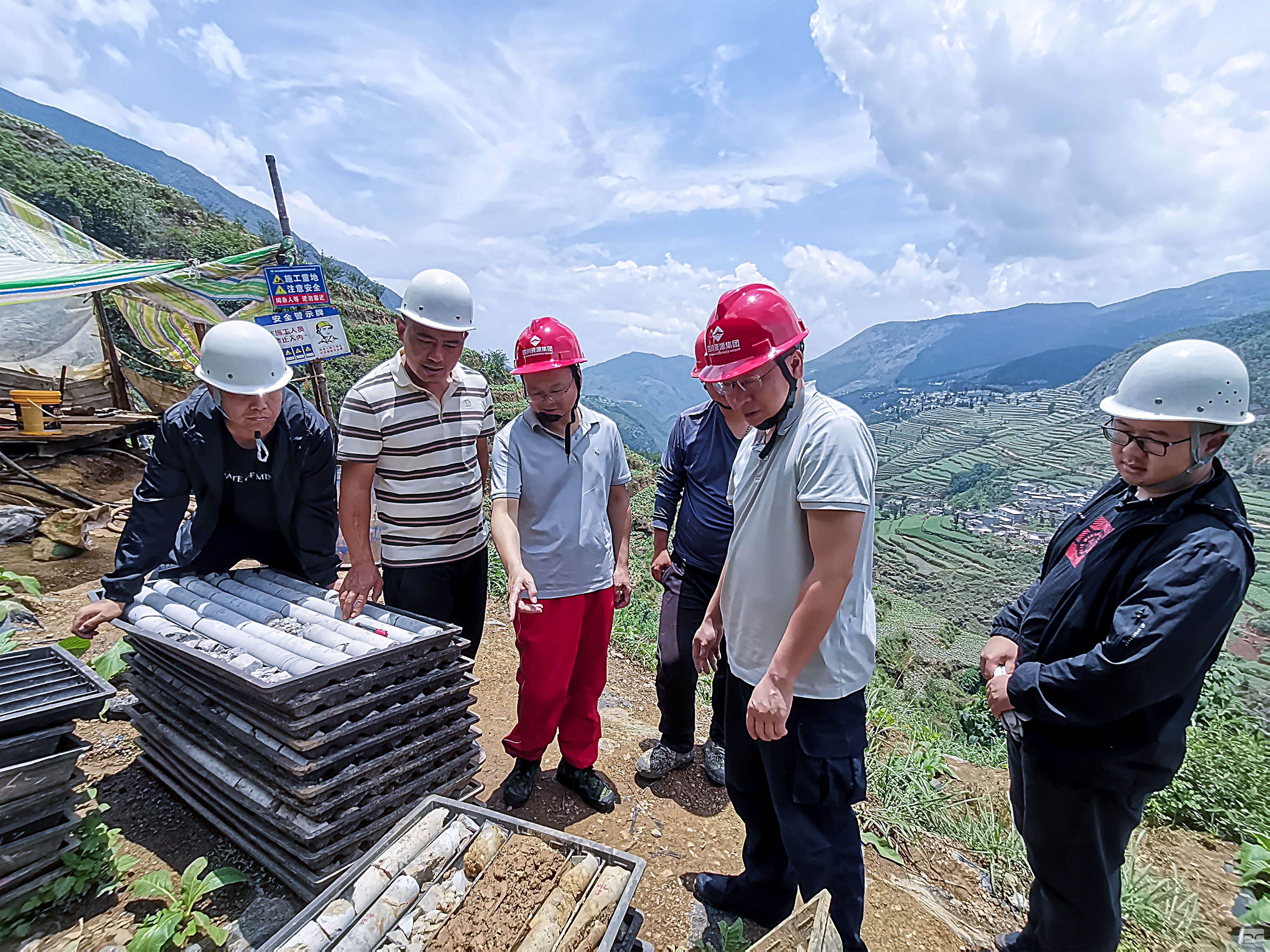 ������˾��������쵼����Ŀ�ֳ���չ�������������