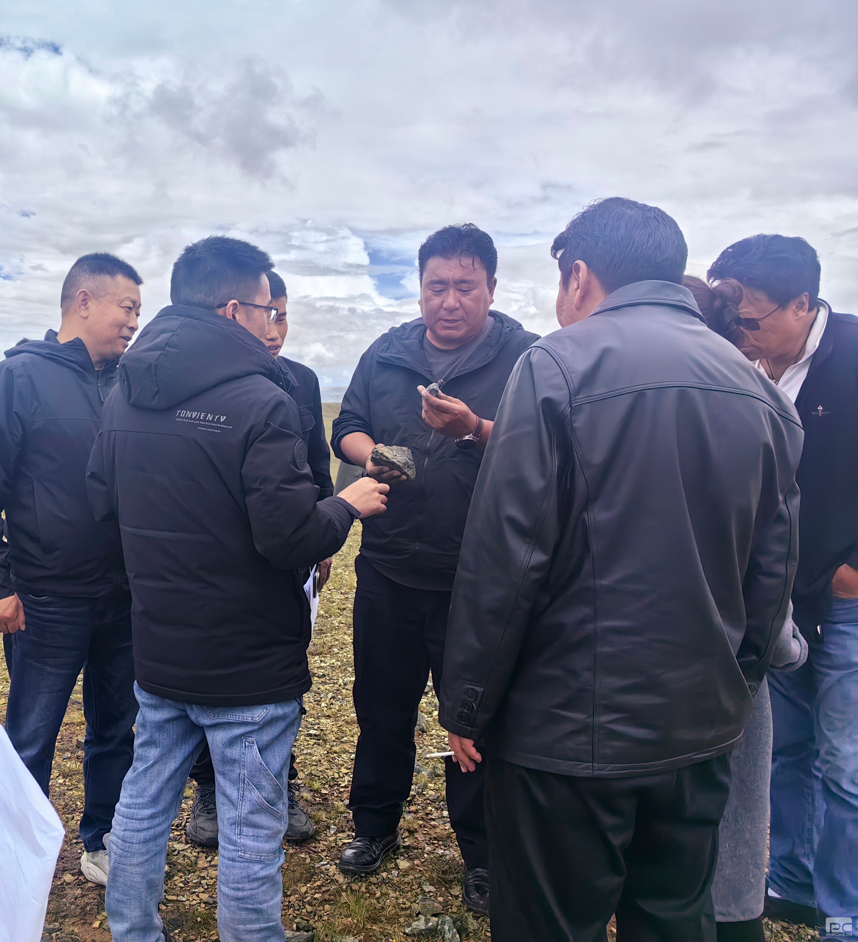 ��������Ȼ�۲��þ��쵼ݰ�ٰ����ش������������ʵ��Ŀ���