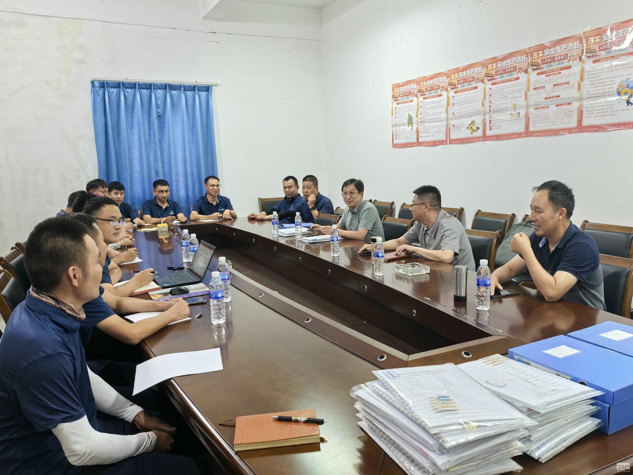 �ؿ�Ժ�쵼������Ŀһ�߿�չ����������鼰�����������˶�