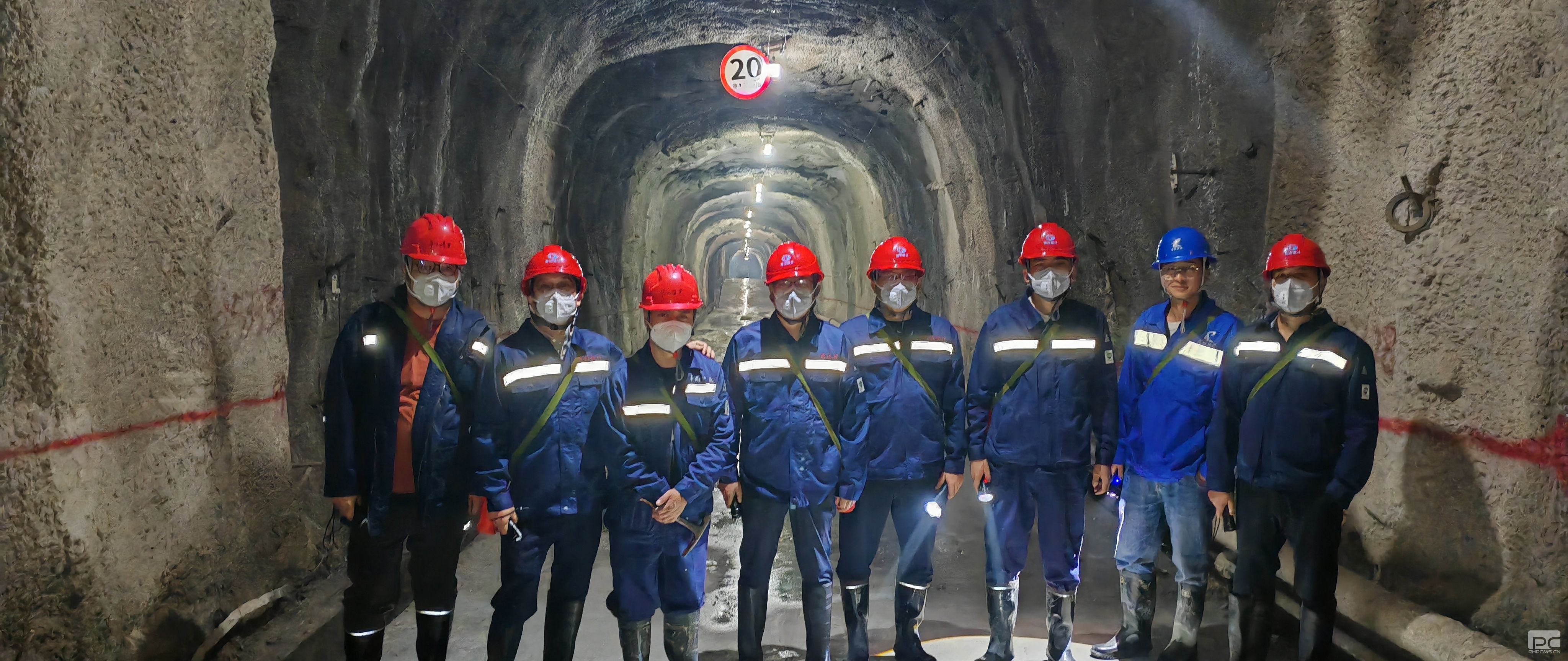 �۲��á�(�й���)���޹�˾����