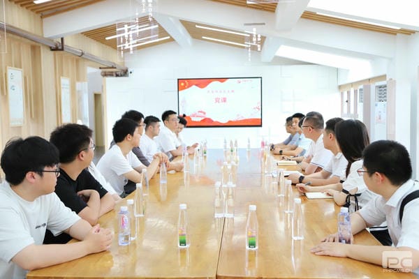 �۲��á�(�й���)���޹�˾����