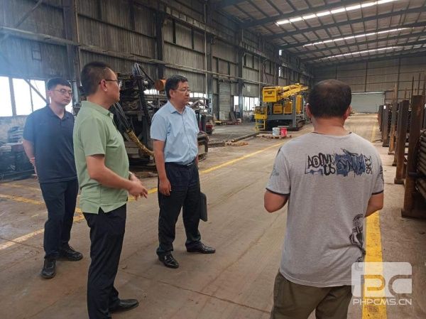 �۲��á�(�й���)���޹�˾����