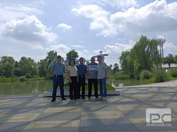 �۲��á�(�й���)���޹�˾����