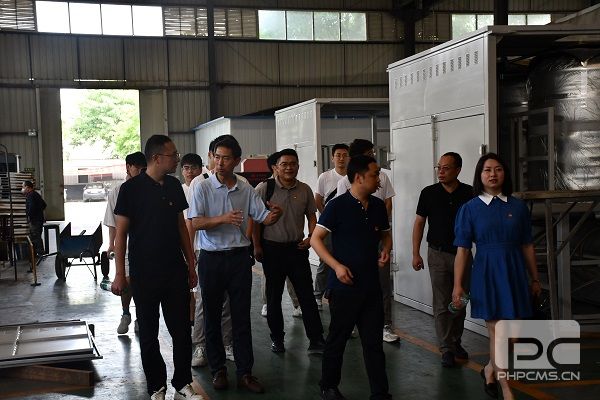 �۲��á�(�й���)���޹�˾����