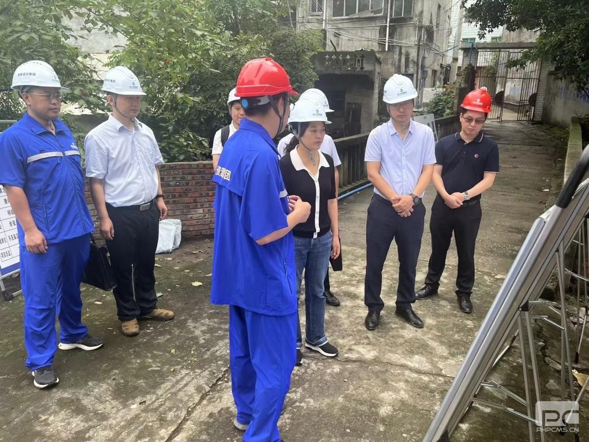 �۲��á�(�й���)���޹�˾����