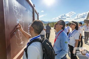 �۲��á�(�й���)���޹�˾����