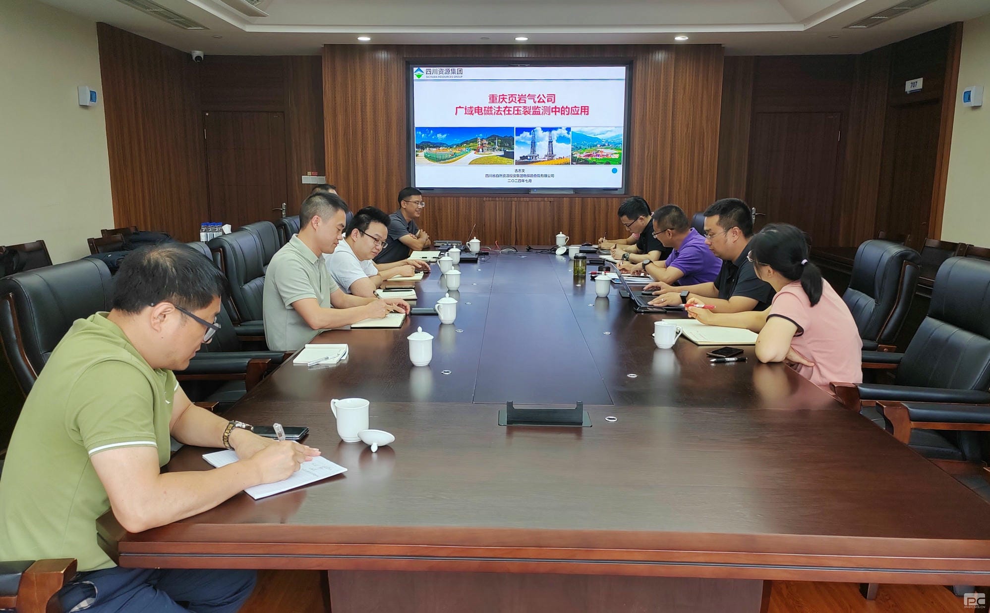 ��̽Ժ������ҳ������˾��չ����������̸