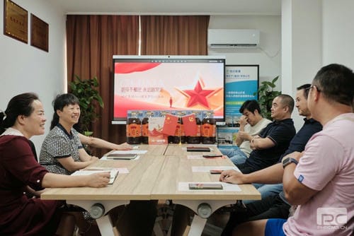 �ؿ����ٿ�����һ���������������ο����̸��