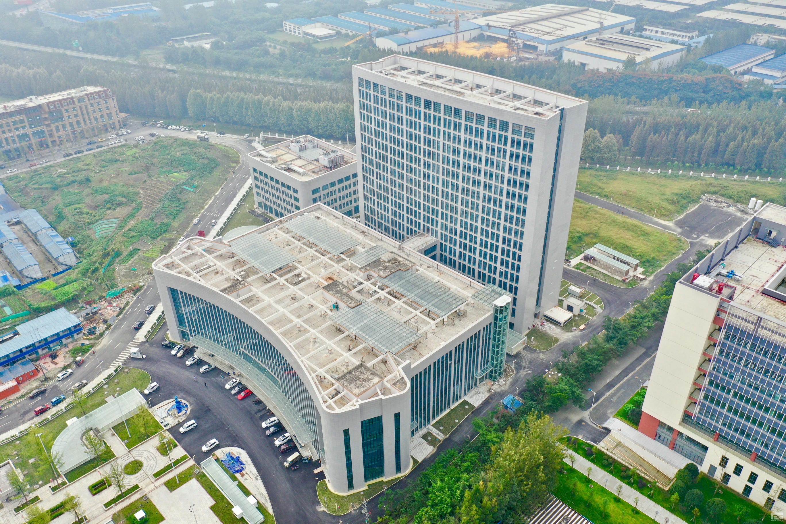 �۲��á�(�й���)���޹�˾����