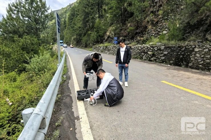 �۲��á�(�й���)���޹�˾����