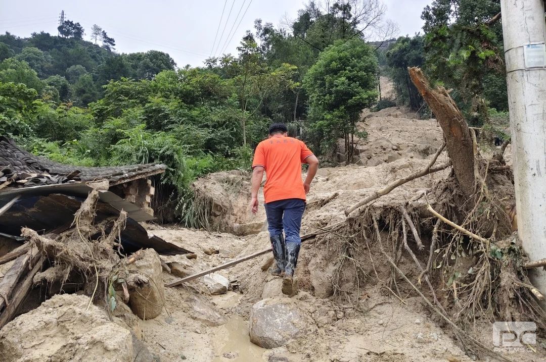 �۲��á�(�й���)���޹�˾����