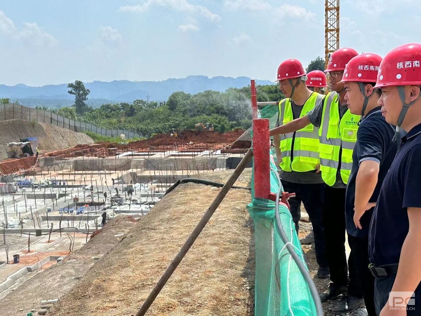 �۲��á�(�й���)���޹�˾����