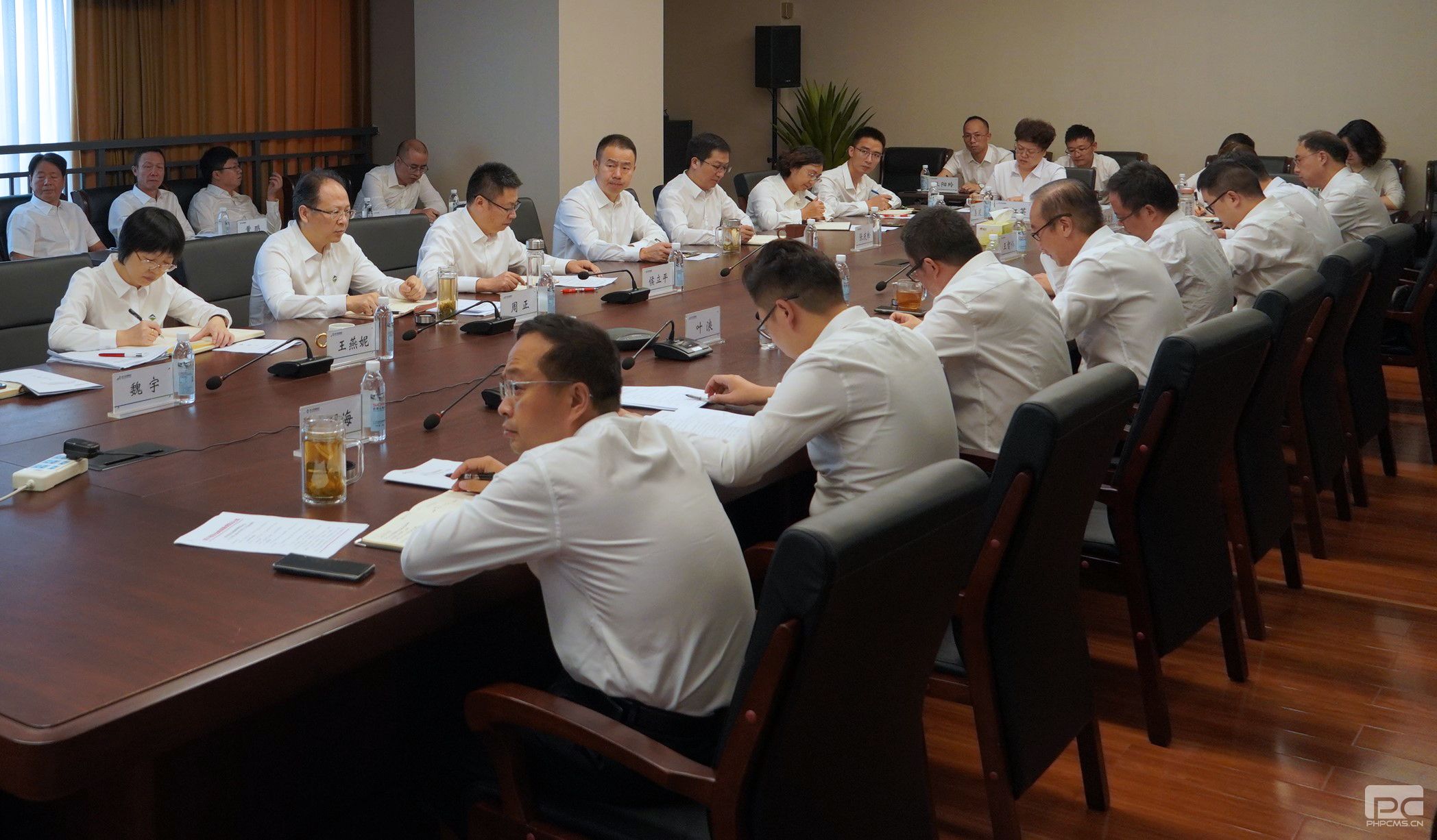 �۲��á�(�й���)���޹�˾����