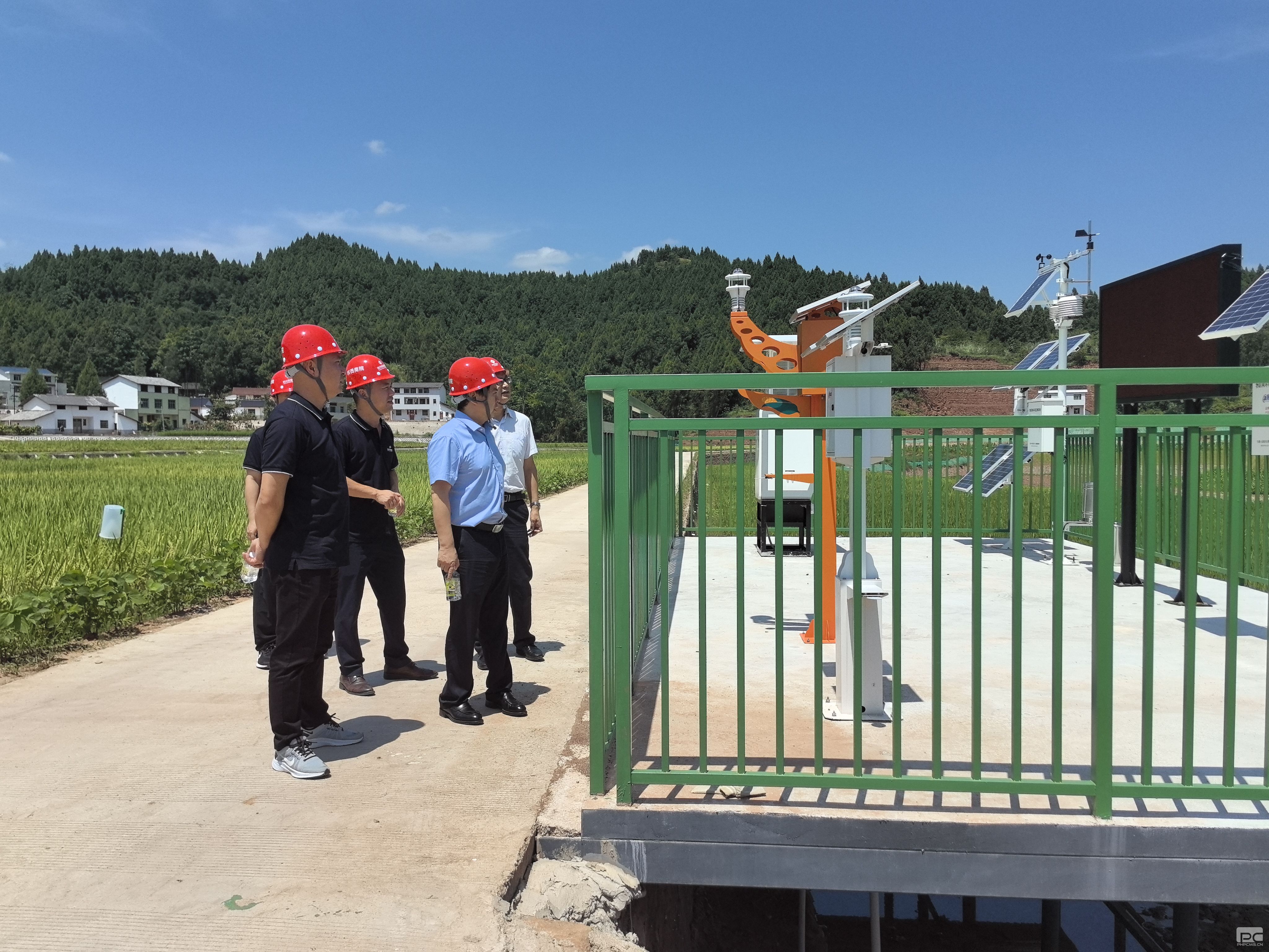 �۲��á�(�й���)���޹�˾����