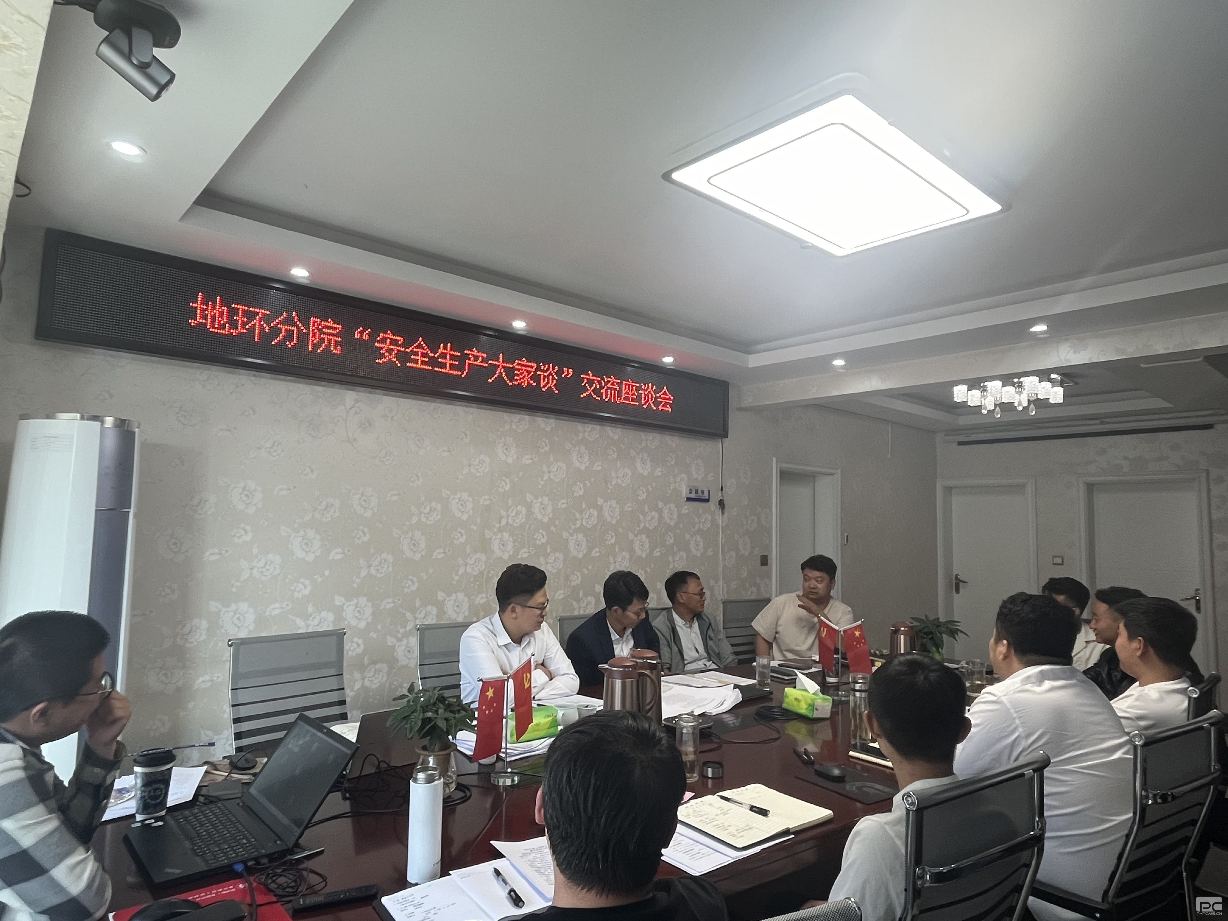 ����������  ������������̸