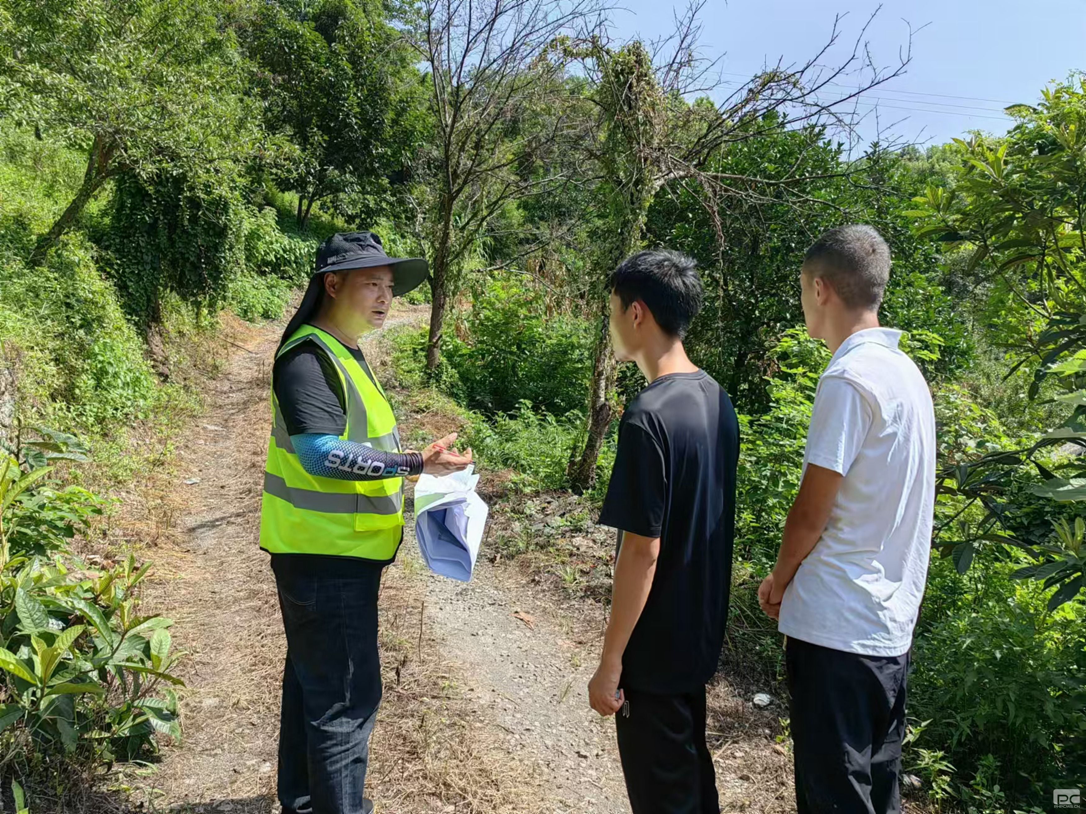 �۲��á�(�й���)���޹�˾����