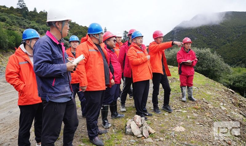 �۲��á�(�й���)���޹�˾����