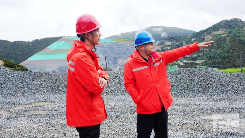 �۲��á�(�й���)���޹�˾����