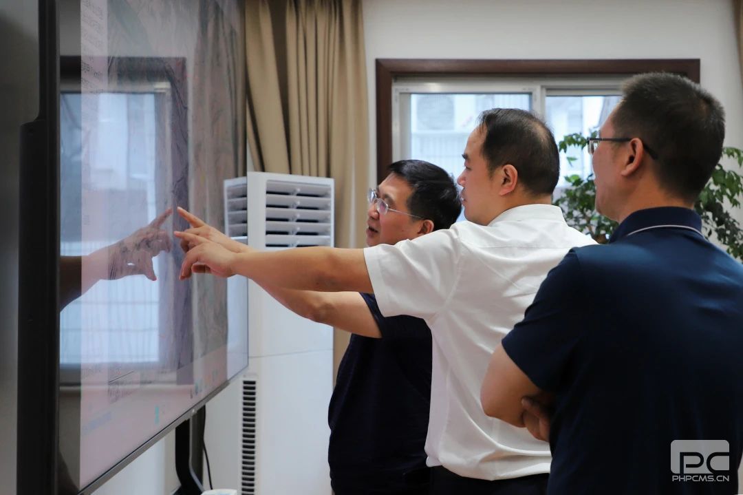 �۲��á�(�й���)���޹�˾����