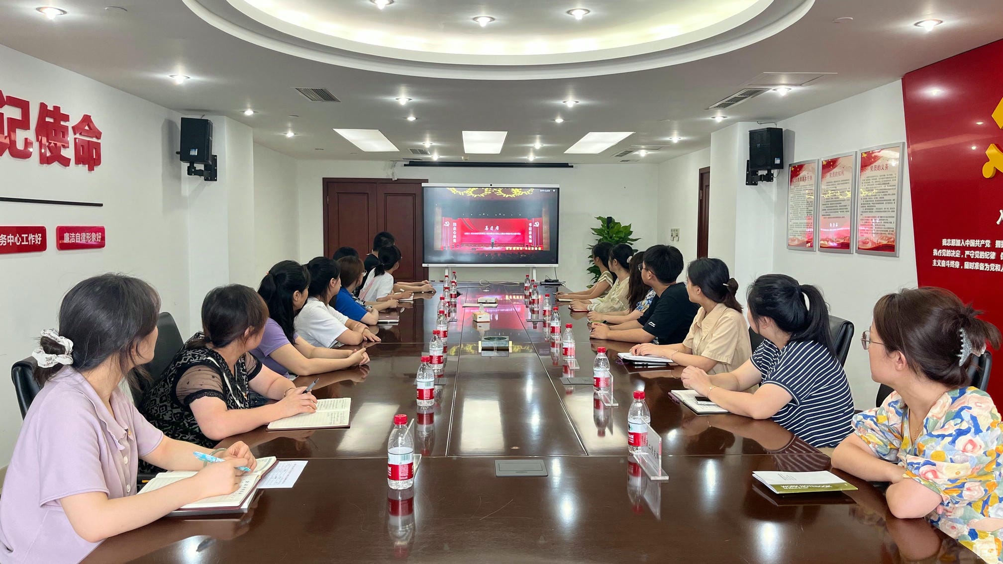 ������Ժ��ί��֯ԢĿ���������򵳡���ǽ����Ρ�����չʾ����ֱ��