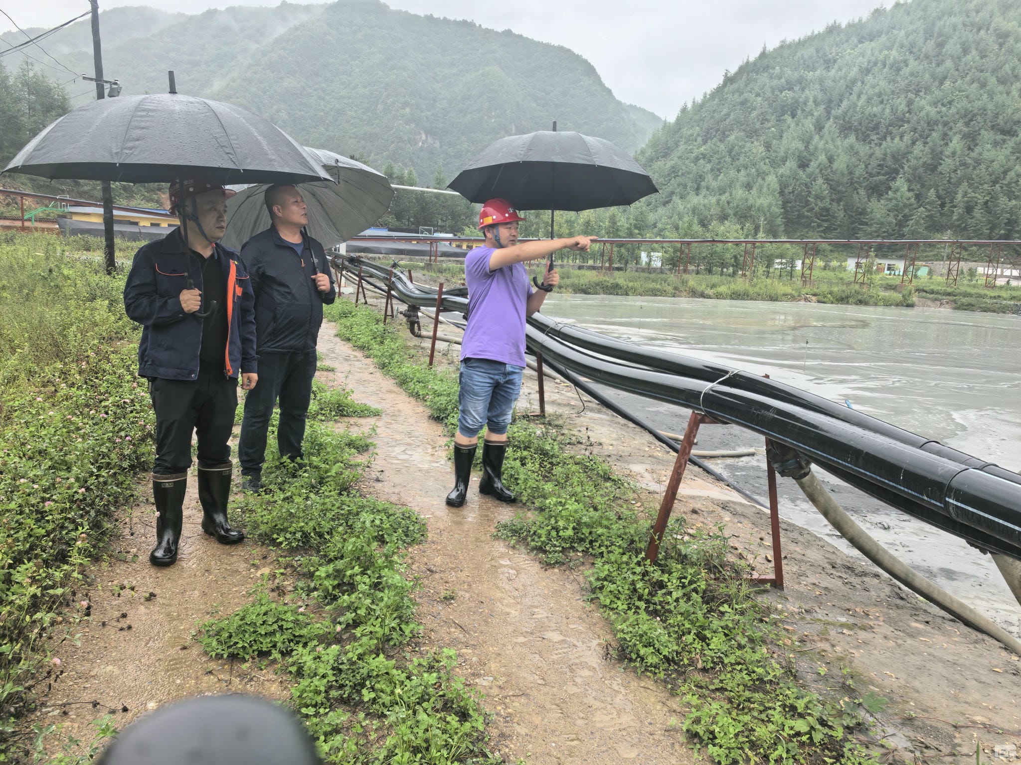 �۲��á�(�й���)���޹�˾����