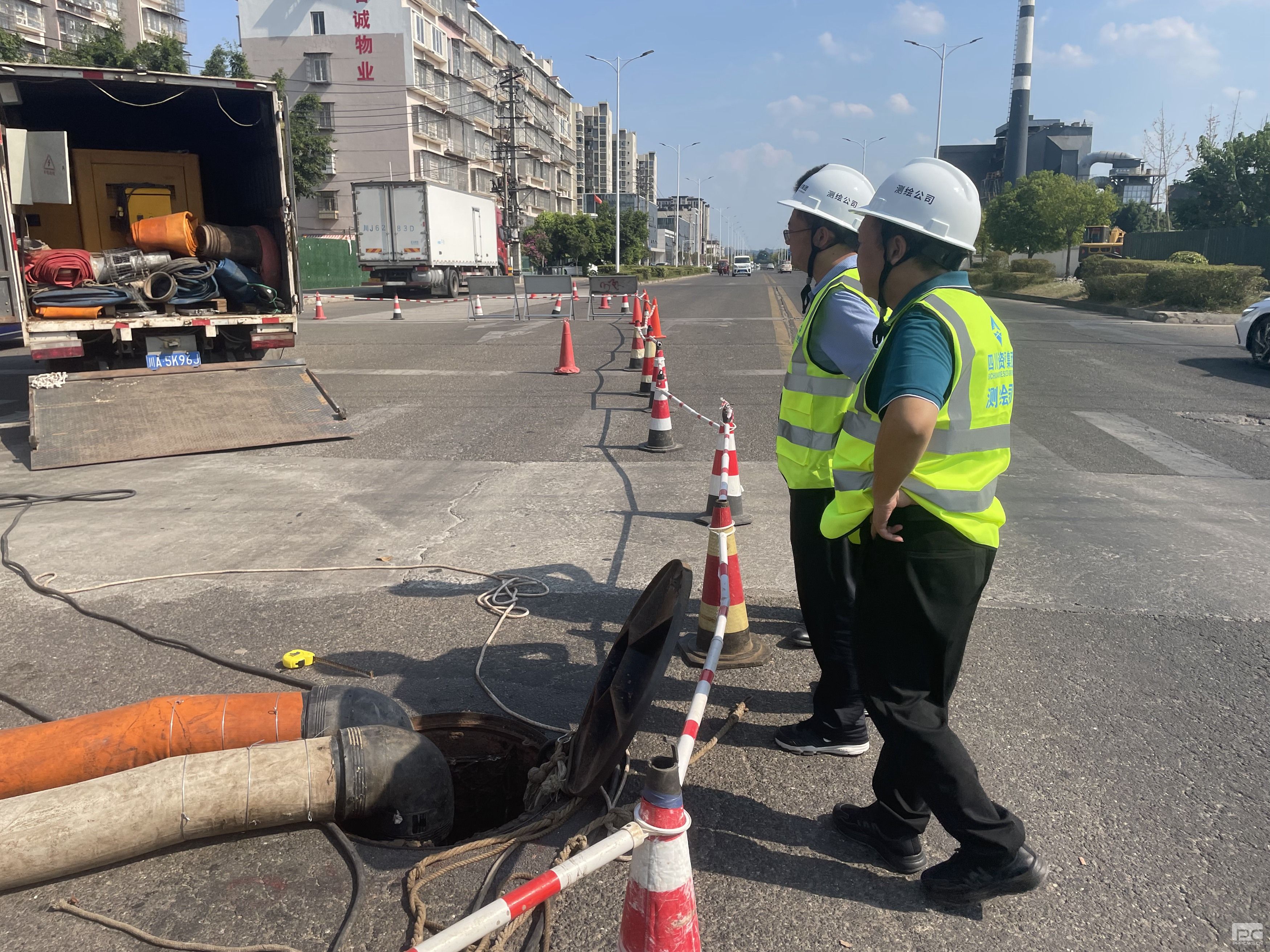 �۲��á�(�й���)���޹�˾����